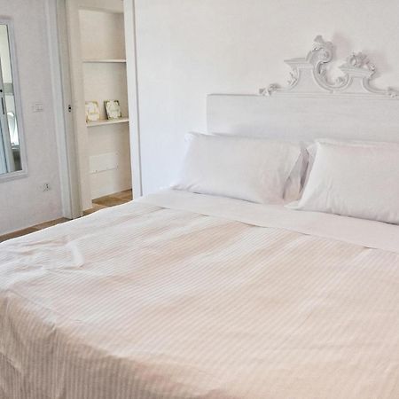 Suite Carmelina A Borgo Santa Clara Чистернино Екстериор снимка